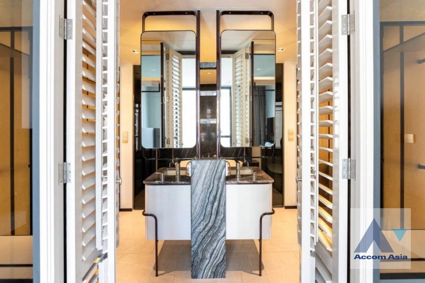 11  3 br Condominium For Rent in Sukhumvit ,Bangkok BTS Ekkamai at The Reserve 61 Hideaway AA35471