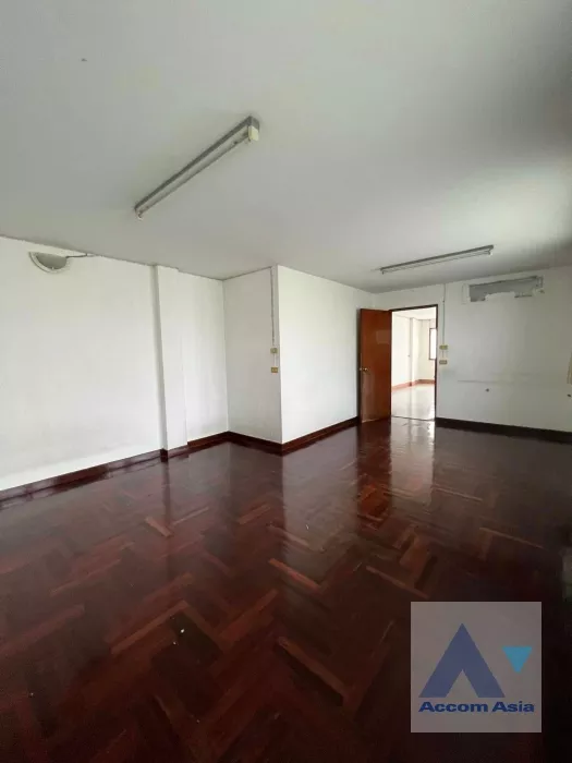 10  Building for rent and sale in bangna ,Bangkok  AA35479