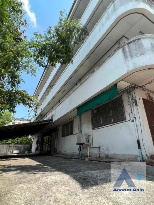  1  Building for rent and sale in bangna ,Bangkok  AA35479
