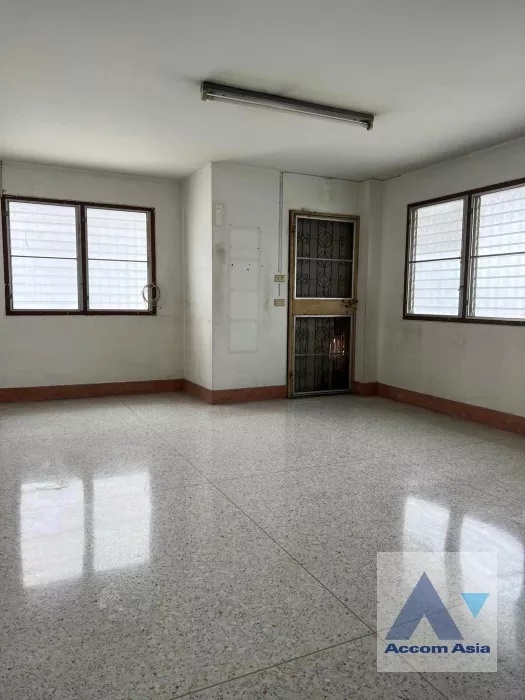 9  Building for rent and sale in bangna ,Bangkok  AA35479