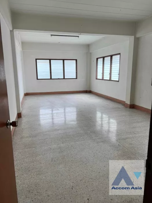 8  Building for rent and sale in Bang Na ,Bangkok  AA35479