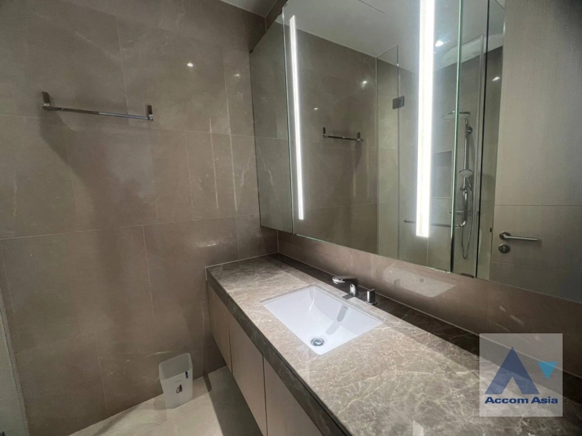 8  1 br Condominium For Rent in Charoen Nakhon ,Bangkok BTS Krung Thon Buri at Magnolias Waterfront Residences AA35484