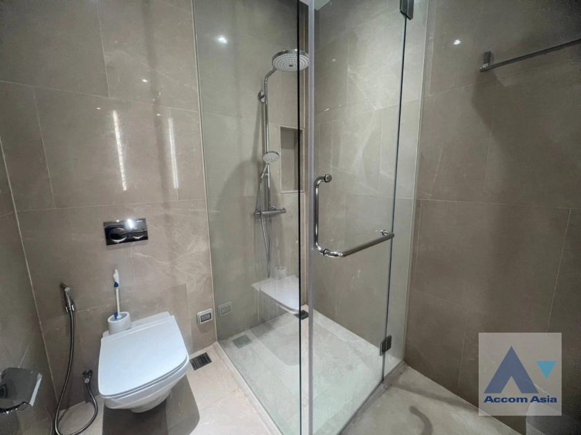 9  1 br Condominium For Rent in Charoen Nakhon ,Bangkok BTS Krung Thon Buri at Magnolias Waterfront Residences AA35484