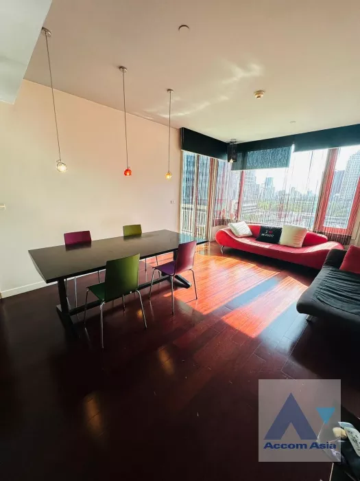 Manhattan Chidlom Condominium  2 Bedroom for Sale BTS Chitlom in Newphetchaburi Bangkok