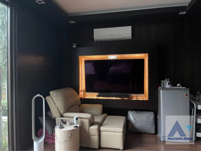 15  5 br House For Sale in Latkrabang ,Bangkok  at Baan Pattanakarn  AA35500