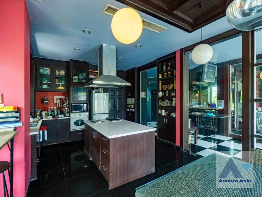 7  5 br House For Sale in Latkrabang ,Bangkok  at Baan Pattanakarn  AA35500