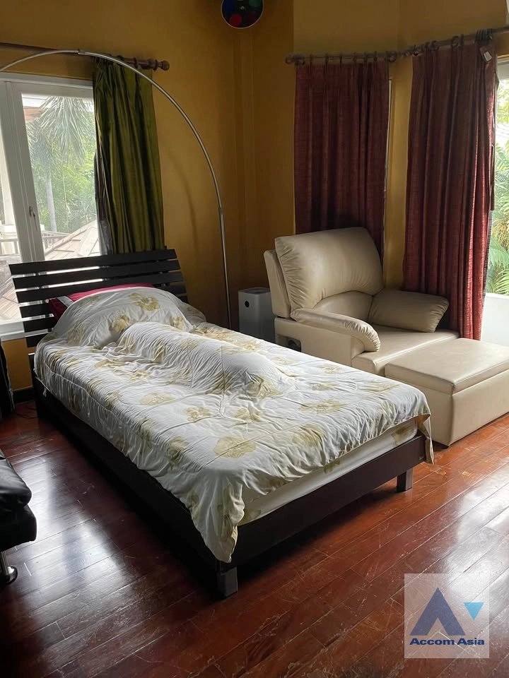 16  5 br House For Sale in Latkrabang ,Bangkok  at Baan Pattanakarn  AA35500