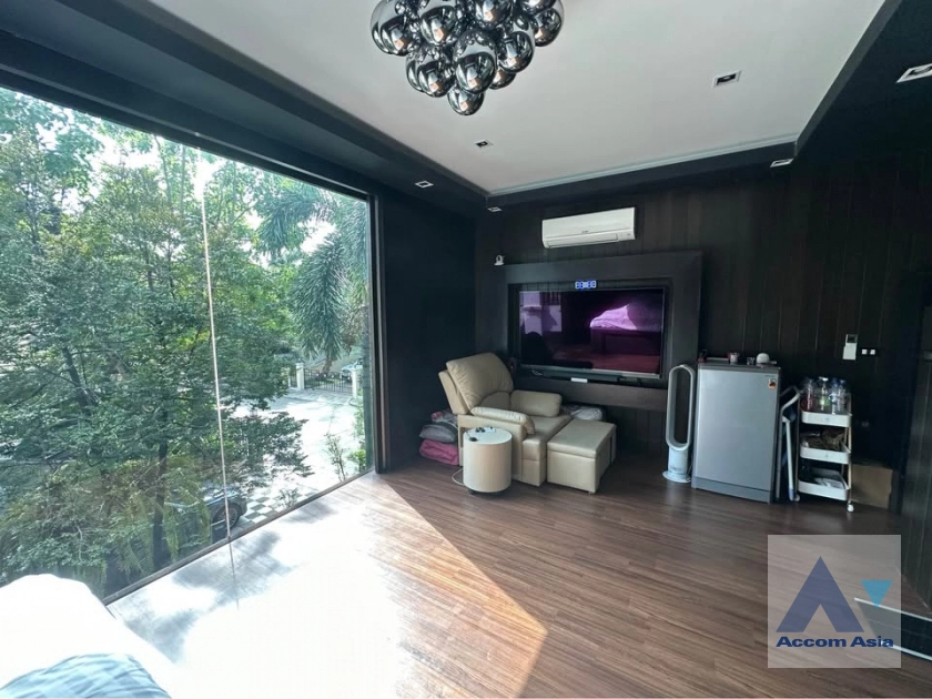 14  5 br House For Sale in Latkrabang ,Bangkok  at Baan Pattanakarn  AA35500