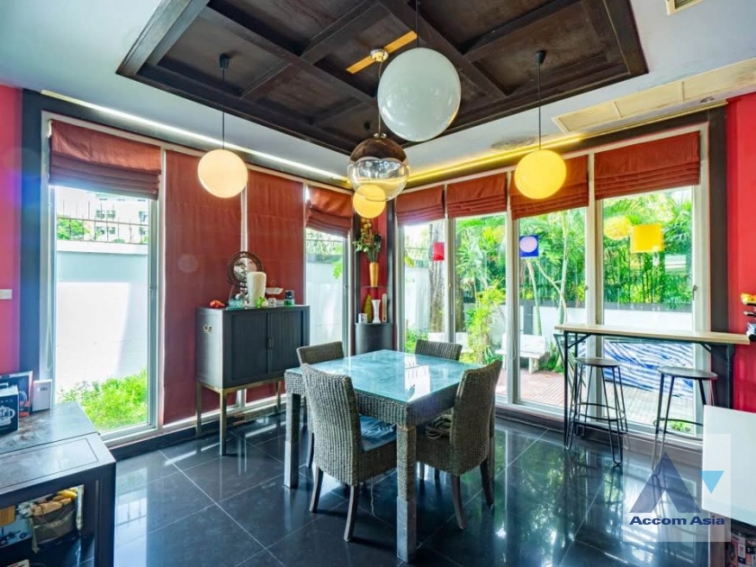 5  5 br House For Sale in Latkrabang ,Bangkok  at Baan Pattanakarn  AA35500