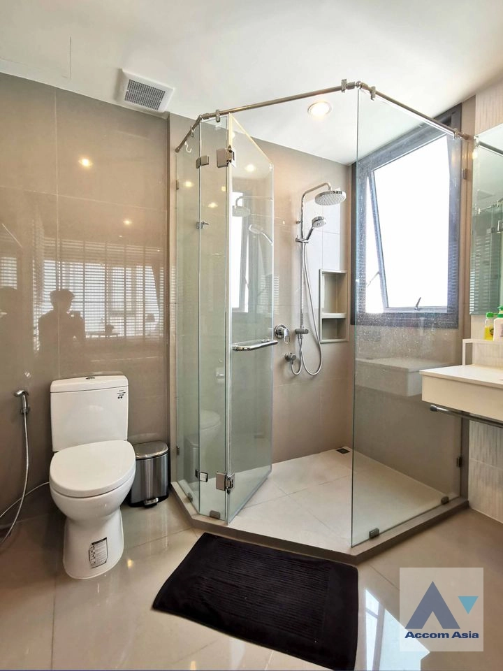 12  2 br Condominium for rent and sale in Sukhumvit ,Bangkok BTS Ekkamai at Rhythm Sukhumvit 42 AA35501