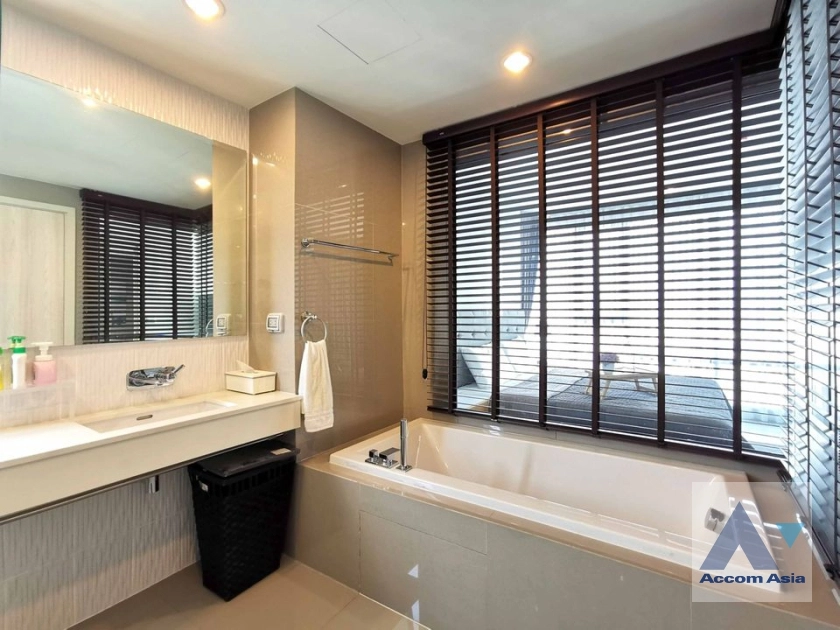 13  2 br Condominium for rent and sale in Sukhumvit ,Bangkok BTS Ekkamai at Rhythm Sukhumvit 42 AA35501