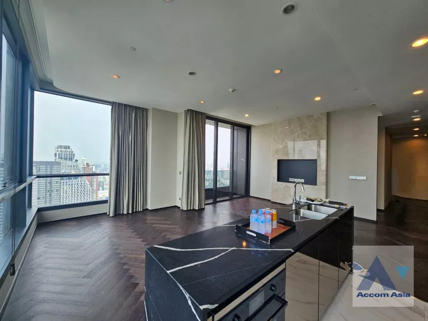  The Esse Sukhumvit 36 Condominium  3 Bedroom for Rent BTS Thong Lo in Sukhumvit Bangkok