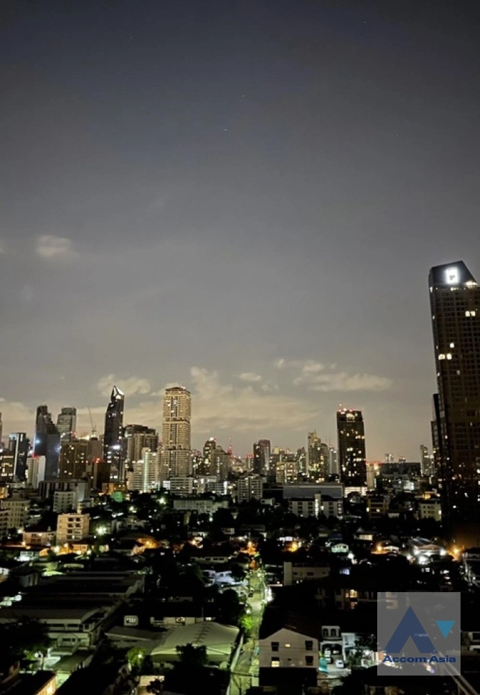 9  1 br Condominium for rent and sale in Sukhumvit ,Bangkok BTS Thong Lo at OKA HAUS Sukhumvit 36 AA35514