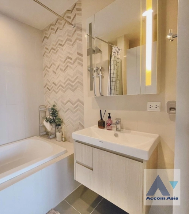 8  1 br Condominium for rent and sale in Sukhumvit ,Bangkok BTS Thong Lo at OKA HAUS Sukhumvit 36 AA35514