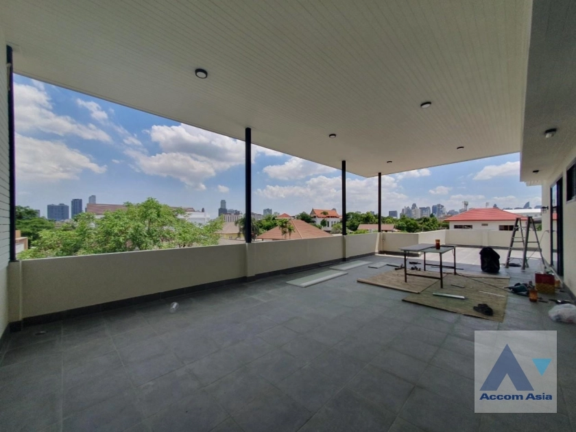 30  3 br House for rent and sale in Sukhumvit ,Bangkok BTS Phra khanong AA35536