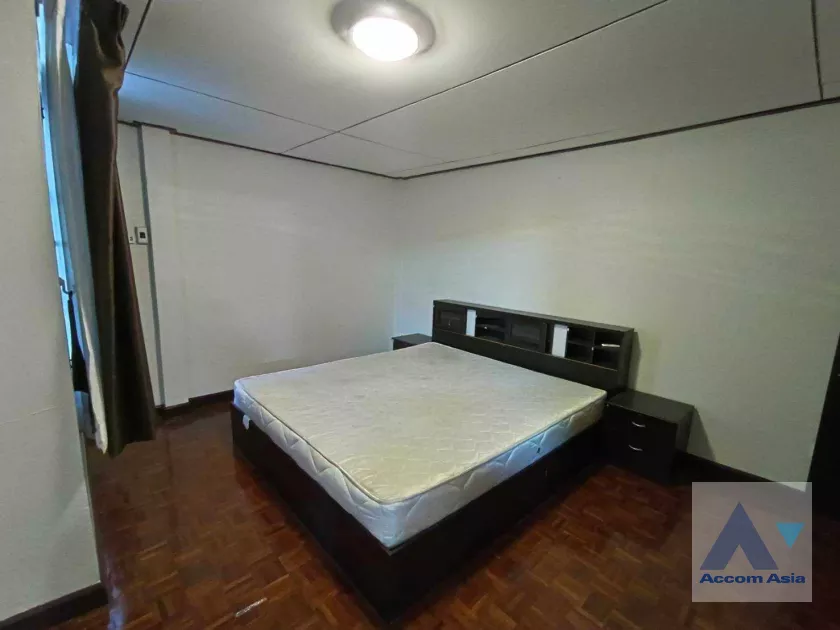 7  4 br Townhouse For Rent in sukhumvit ,Bangkok BTS Phrom Phong AA35544
