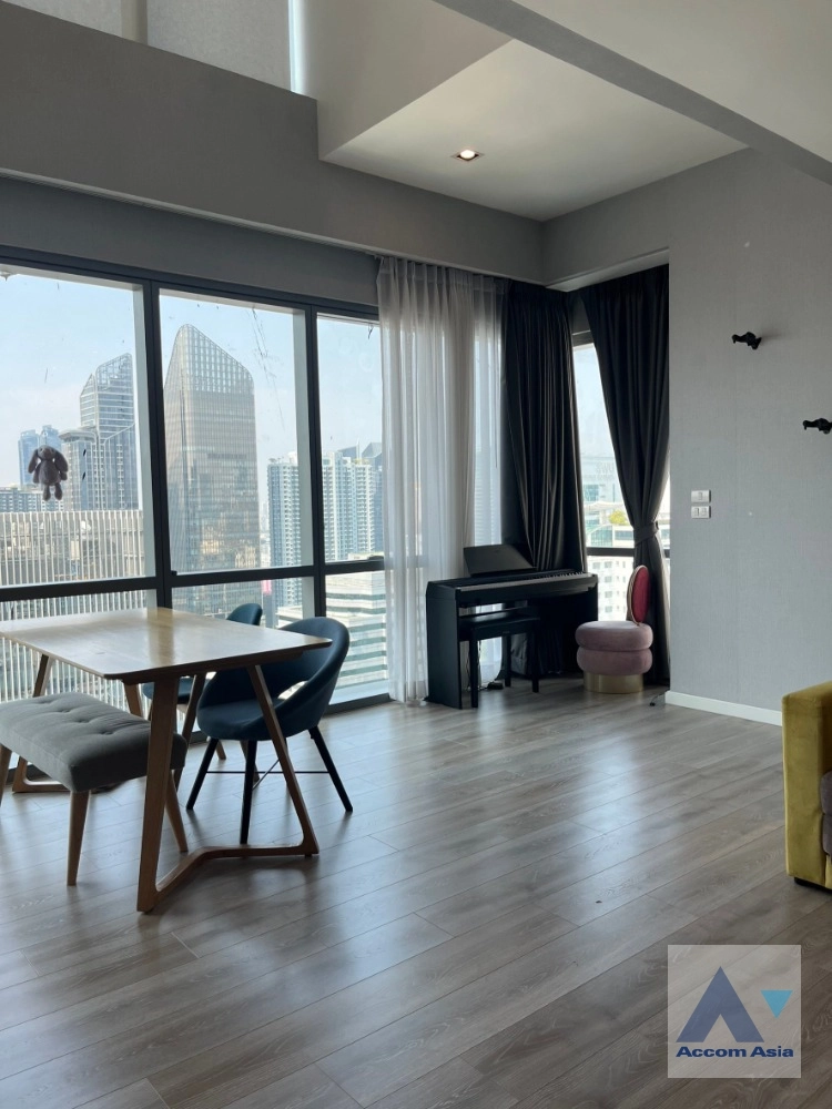  1  3 br Condominium For Rent in Sukhumvit ,Bangkok BTS Asok at The Room Sukhumvit 21 AA35563