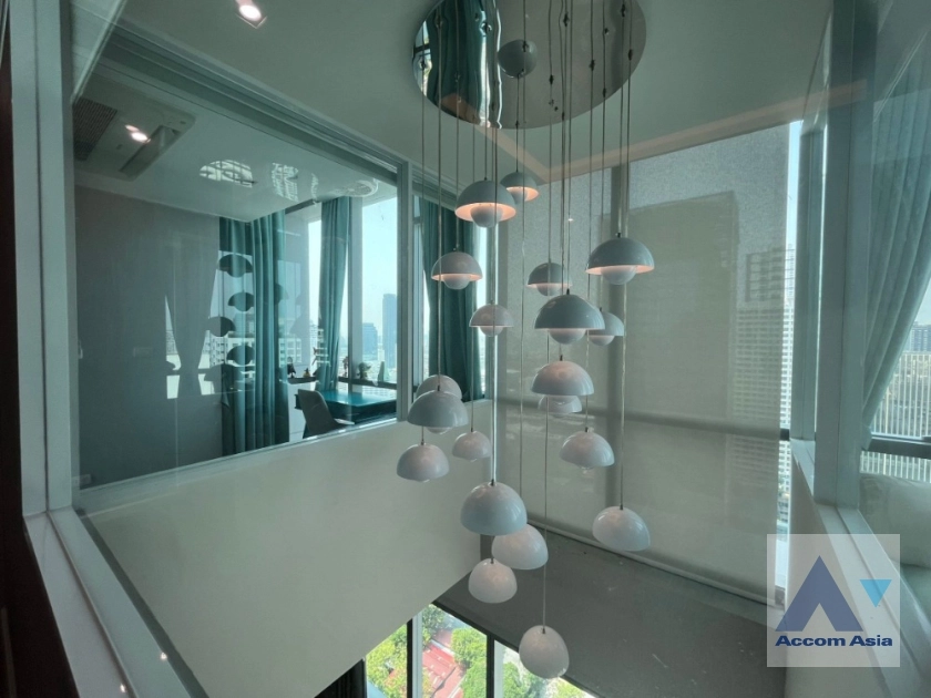 9  3 br Condominium For Rent in Sukhumvit ,Bangkok BTS Asok at The Room Sukhumvit 21 AA35563