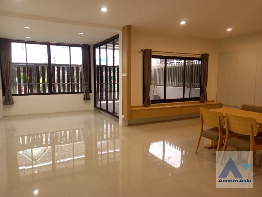  1  2 br Townhouse For Rent in Bang Na ,Bangkok BTS Udomsuk AA35570