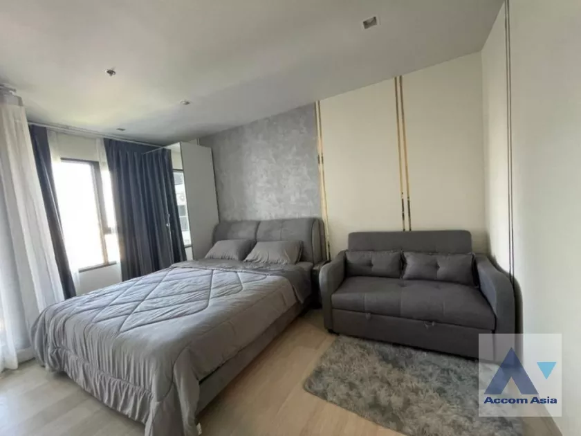 Life One Wireless Condominium  1 Bedroom for Sale & Rent BTS Ploenchit in Ploenchit Bangkok