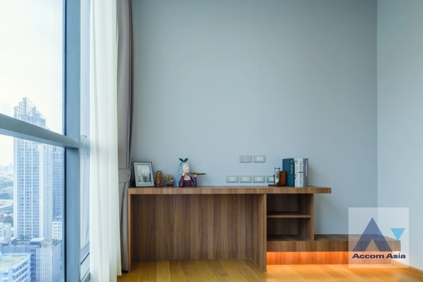 15  3 br Condominium for rent and sale in Sukhumvit ,Bangkok BTS Nana at HYDE Sukhumvit 13 AA35582