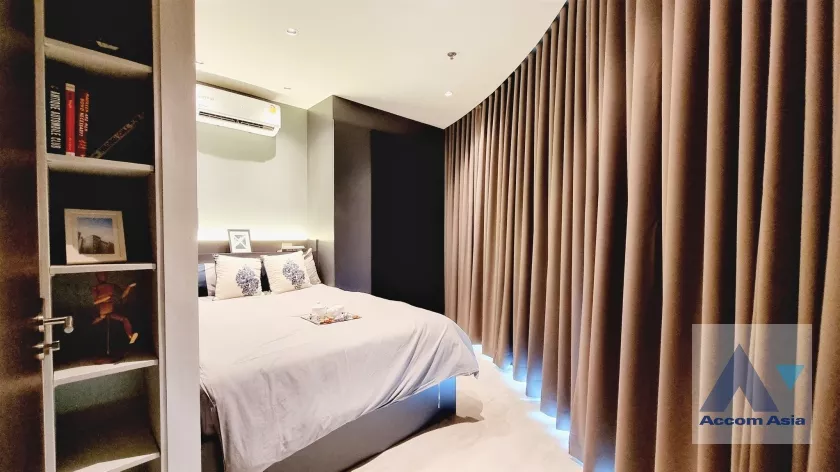 6  2 br Condominium For Sale in Sukhumvit ,Bangkok BTS Phra khanong at Sky Walk Condominium AA35587