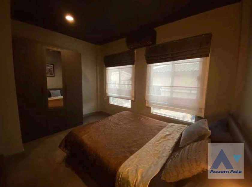 8  3 br Townhouse For Rent in Lat Phrao ,Bangkok  at Baan Klang Muang The Paris Rama 9-Ramkamhaeng AA35595