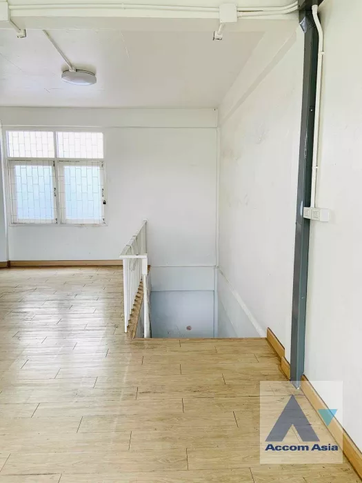 8  Building For Sale in Sukhumvit ,Bangkok BTS Thong Lo AA35609