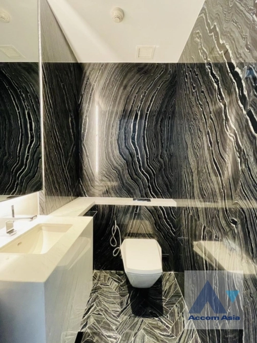 8  2 br Condominium for rent and sale in Sathorn ,Bangkok BTS Saphan Taksin at Four Seasons Private Residences AA35631