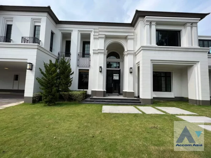  5 Bedrooms  House For Sale in Pattanakarn, Bangkok  (AA35635)