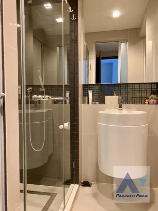 unitRhythm Sathorn The Slow Collection Condominium