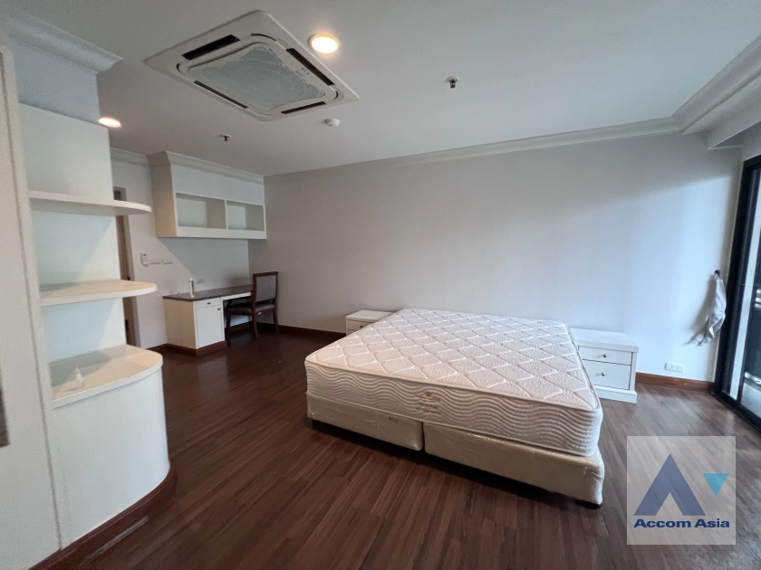 8  3 br Apartment for rent and sale in Sukhumvit ,Bangkok BTS Asok - MRT Sukhumvit at Perfect Apartment for Big Family, Prime Location Near Main Street AA35644