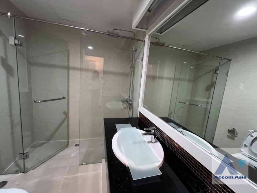 13  3 br Apartment for rent and sale in Sukhumvit ,Bangkok BTS Asok - MRT Sukhumvit at Perfect Apartment for Big Family, Prime Location Near Main Street AA35644