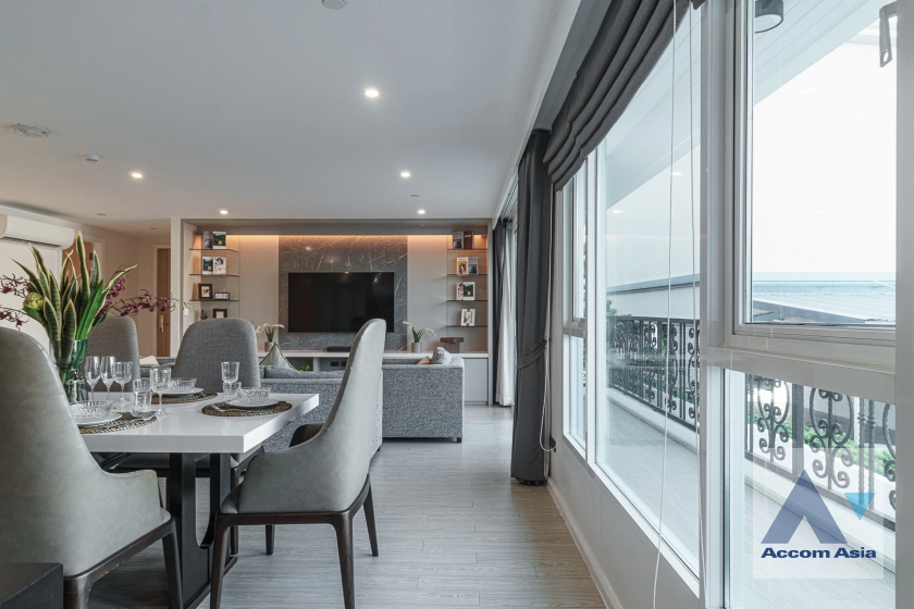 6  3 br Apartment for rent and sale in Sukhumvit ,Bangkok BTS Ekkamai at New Modern Classic Apartment, Near Main Street AA35651