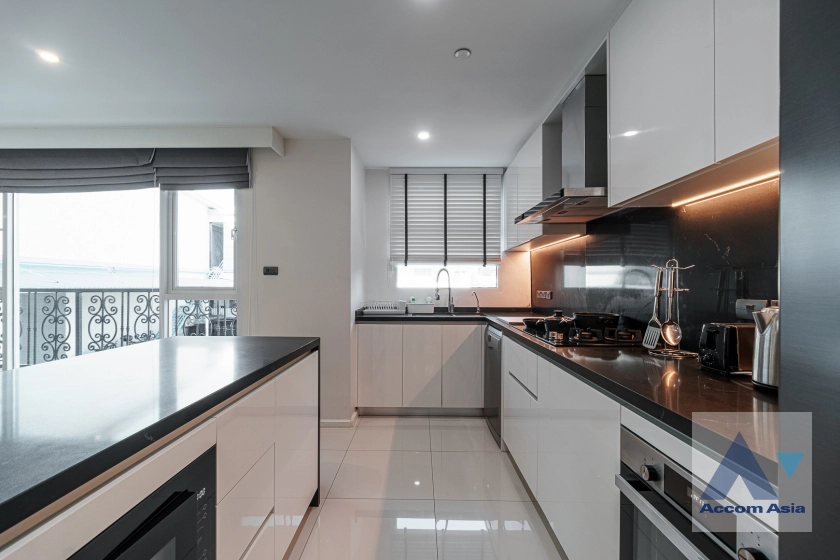 9  3 br Apartment for rent and sale in Sukhumvit ,Bangkok BTS Ekkamai at New Modern Classic Apartment, Near Main Street AA35651