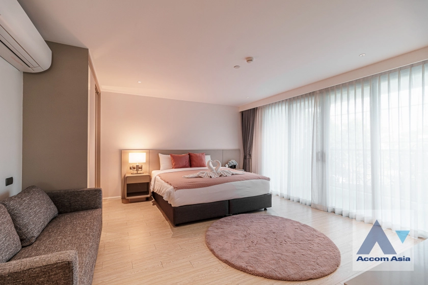 18  3 br Apartment for rent and sale in Sukhumvit ,Bangkok BTS Ekkamai at New Modern Classic Apartment, Near Main Street AA35651