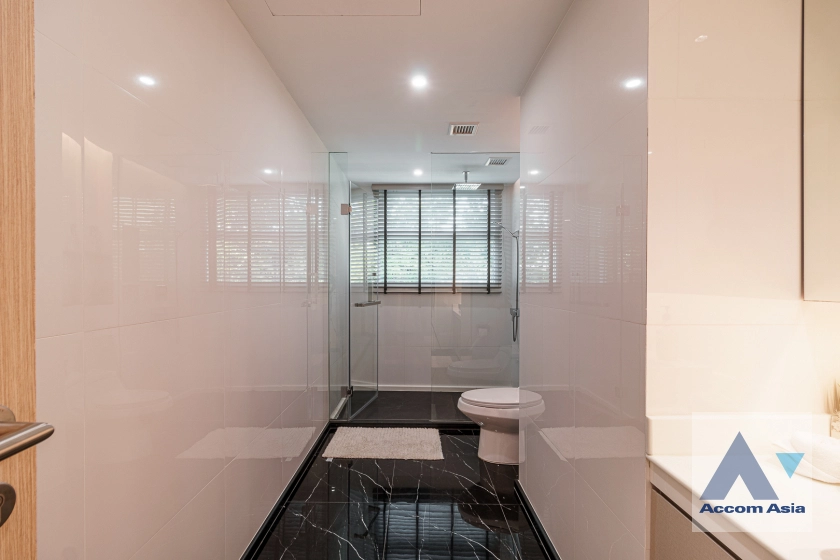 24  3 br Apartment for rent and sale in Sukhumvit ,Bangkok BTS Ekkamai at New Modern Classic Apartment, Near Main Street AA35651