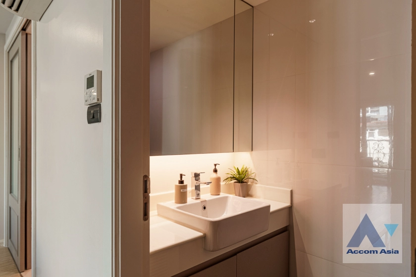 27  3 br Apartment for rent and sale in Sukhumvit ,Bangkok BTS Ekkamai at New Modern Classic Apartment, Near Main Street AA35651