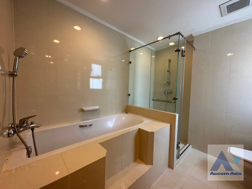 19  3 br Apartment for rent and sale in Sukhumvit ,Bangkok BTS Phrom Phong at Apartment with Top Facilities, Close to Emshere AA35654