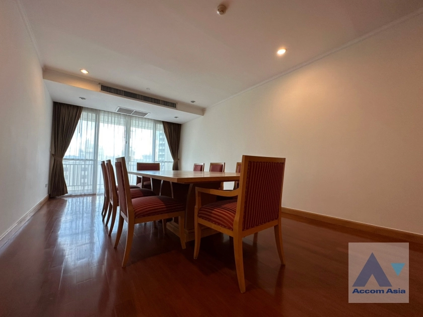 7  3 br Apartment for rent and sale in Sukhumvit ,Bangkok BTS Phrom Phong at Apartment with Top Facilities, Close to Emshere AA35654