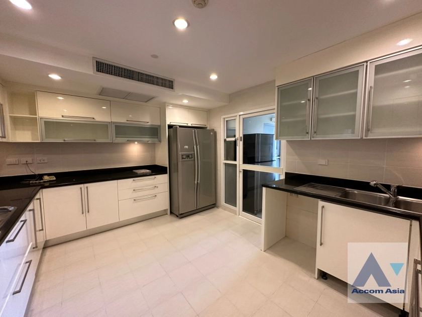 9  3 br Apartment for rent and sale in Sukhumvit ,Bangkok BTS Phrom Phong at Apartment with Top Facilities, Close to Emshere AA35654