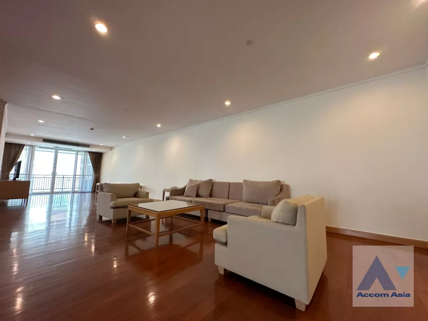 2  3 br Apartment For Rent in Sukhumvit ,Bangkok BTS Phrom Phong at High-quality facility AA35654