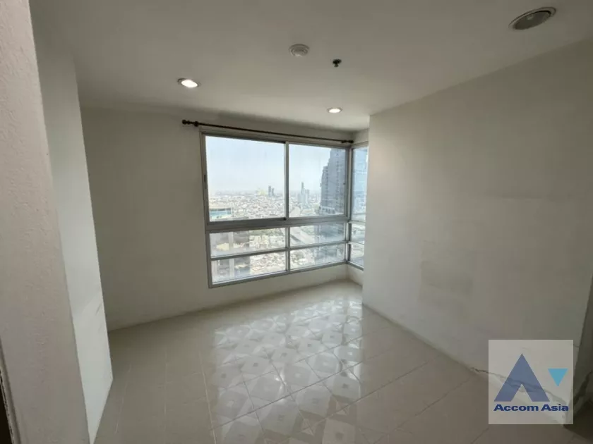  1  2 br Condominium For Sale in Silom ,Bangkok BTS Surasak at Sathorn House AA35660