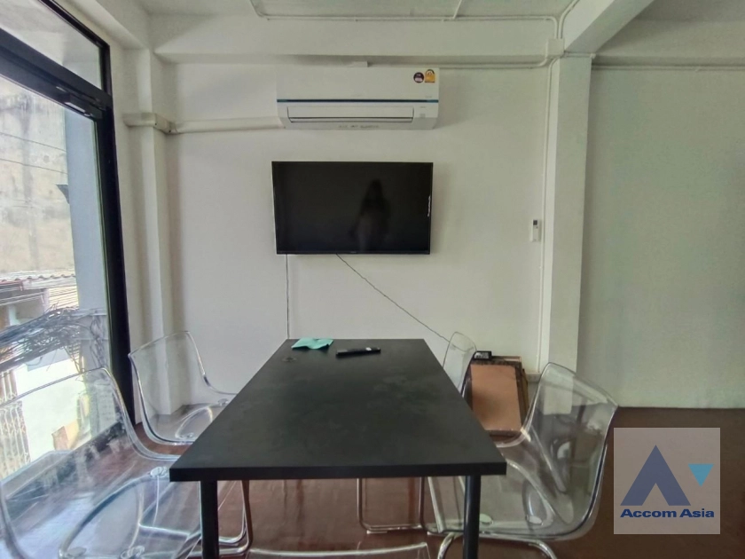  1  1 br House for rent and sale in Sathorn ,Bangkok BRT Thanon Chan AA35662