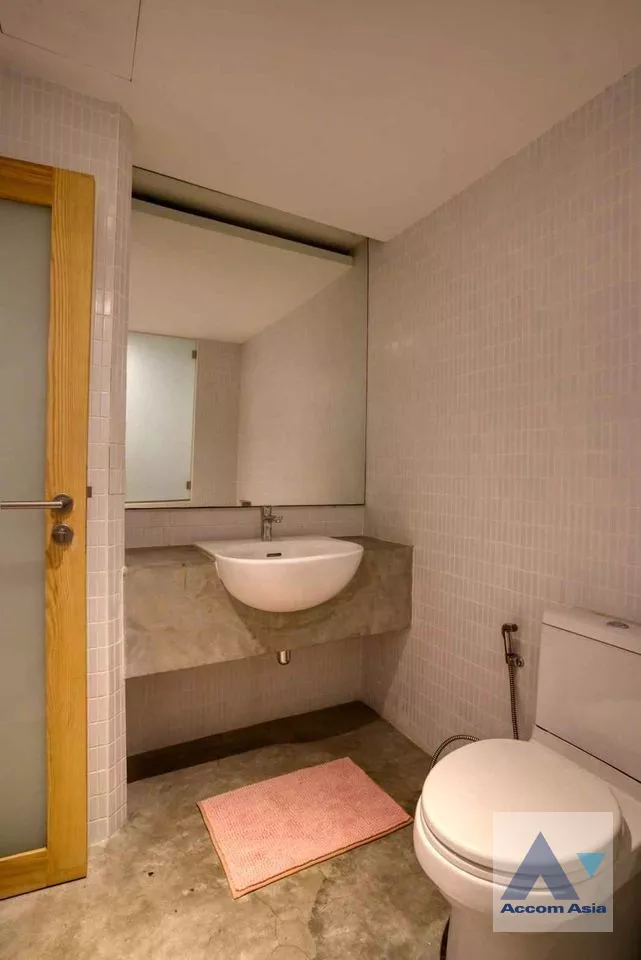 12  2 br Condominium For Rent in Sukhumvit ,Bangkok BTS Asok - MRT Sukhumvit at Lake Avenue AA35673