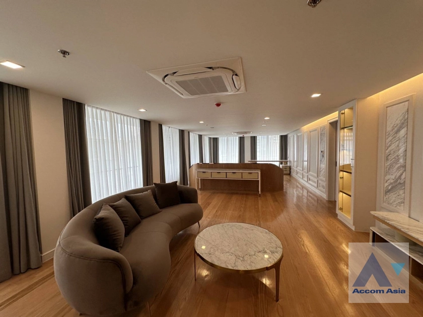 5  4 br Apartment For Rent in Sukhumvit ,Bangkok BTS Asok at Comfortable of Living Space AA35674