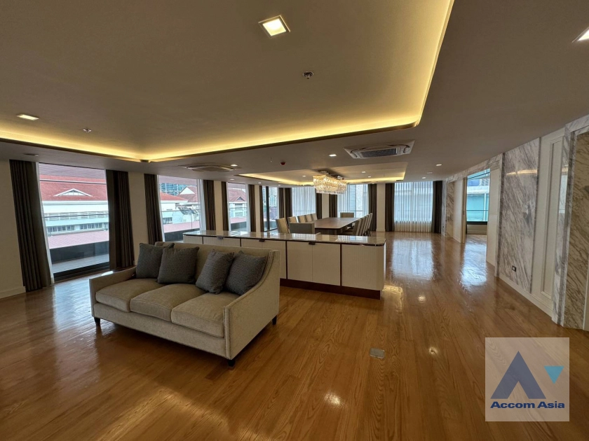 8  4 br Apartment For Rent in Sukhumvit ,Bangkok BTS Asok at Comfortable of Living Space AA35674
