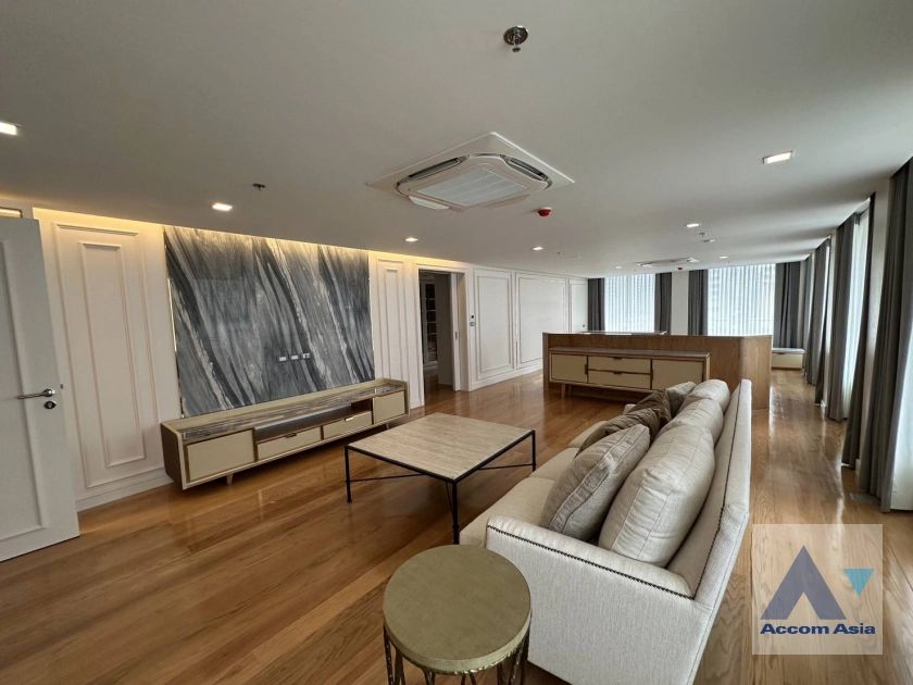 6  4 br Apartment For Rent in Sukhumvit ,Bangkok BTS Asok at Comfortable of Living Space AA35674