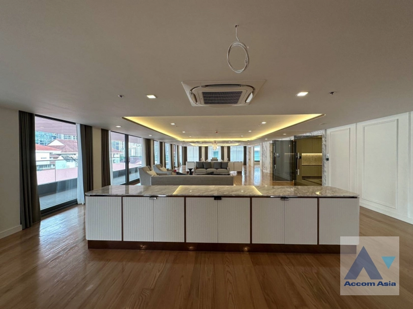 unitPenthouse |  4 Bedrooms  Apartment For Rent in Sukhumvit, Bangkok  near BTS Asok (AA35674)