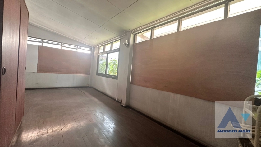 10  House For Sale in Sukhumvit ,Bangkok BTS Thong Lo AA35680